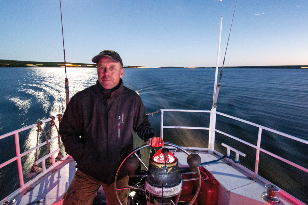 polar bear sailing yacht