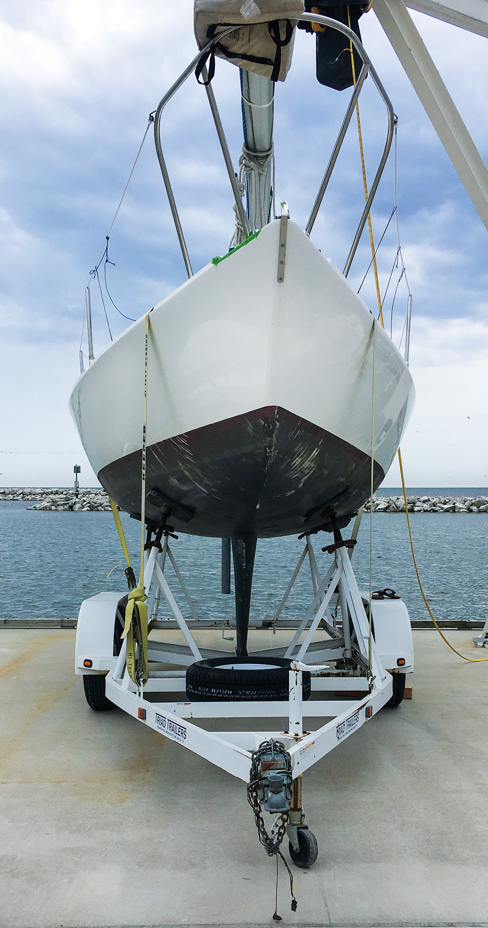 trailering a sailboat